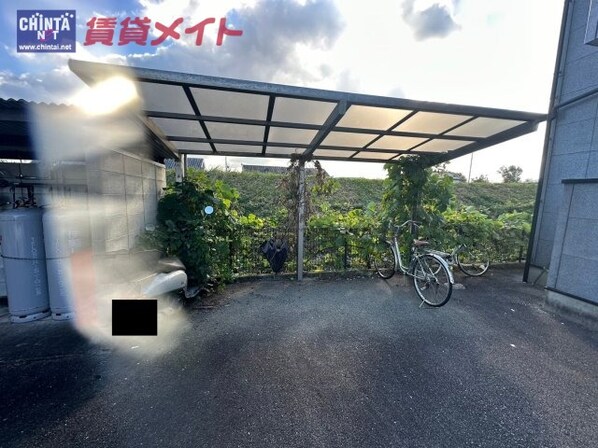 田丸駅 徒歩4分 1階の物件外観写真